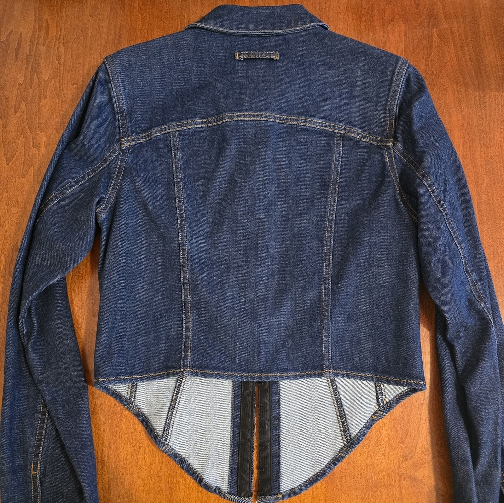 NWT Amanda Uprichard Bristol Denim Top in Dark Blue Heritage Wash - Sz Medium - Picture 15 of 16